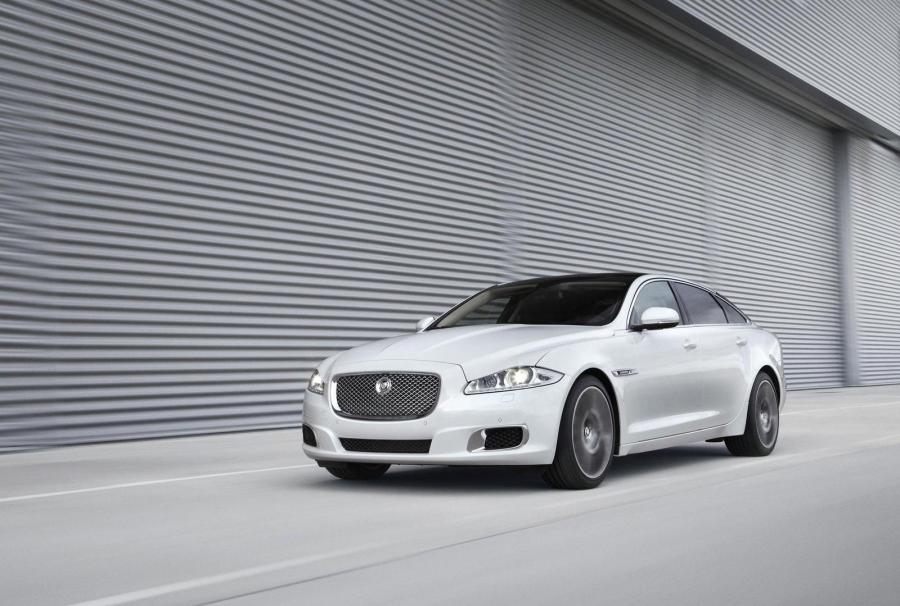  Jaguar XJ Ultimate 2012 года  (фото 31 из 54)